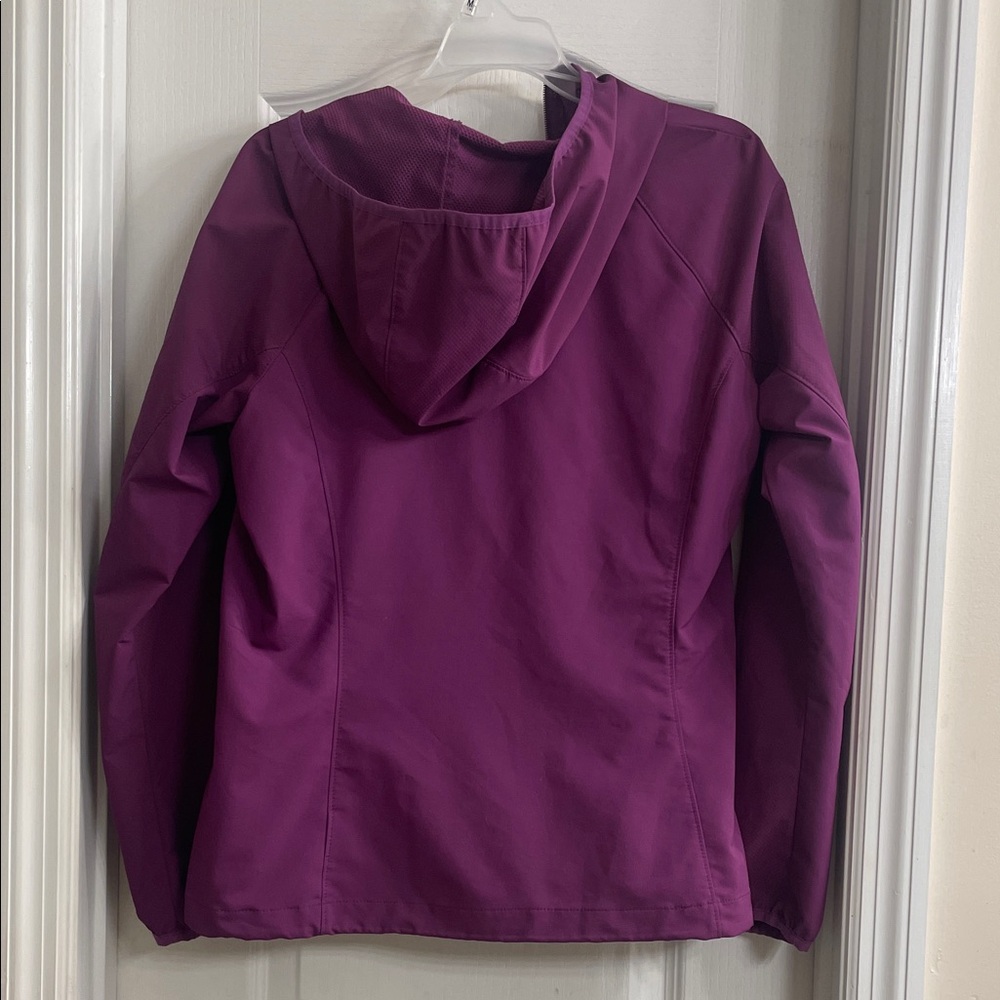 Columbia Women's Rain Jacket - Picture 8 of 9